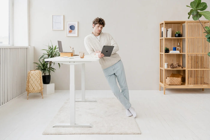 De voordelen van een zit-sta bureau: mijn eerlijke ervaring na 3 maanden